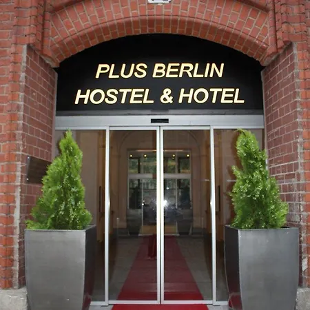 Und Hotel 3*