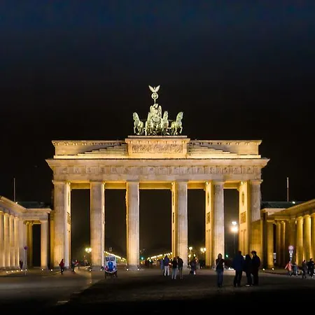 Otel Und Berlin