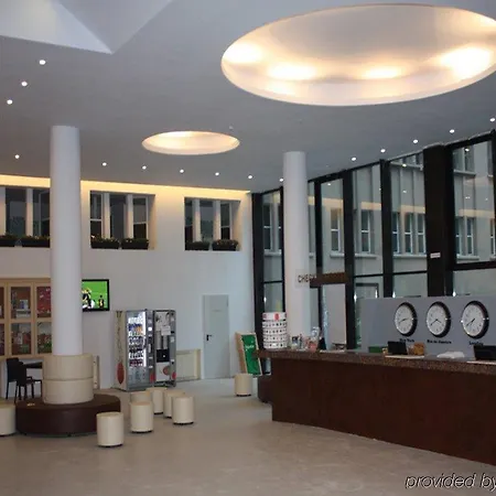 Und Otel