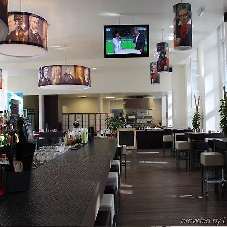 Und Otel 3*