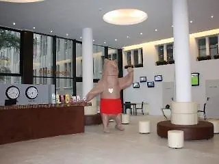 Otel Und Berlin