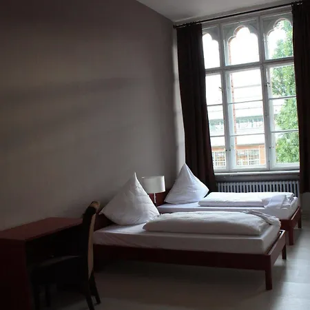 Otel Und